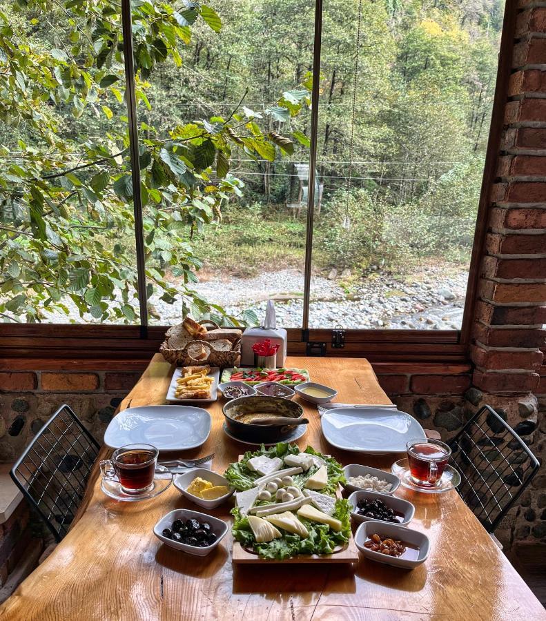 Medi Soho Bungalov Bed & Breakfast Rize Luaran gambar